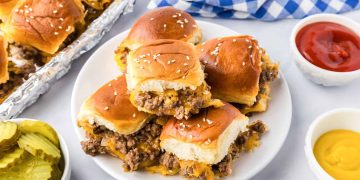 Cheeseburger Sliders (Easy Weeknight or Party Favorite)
