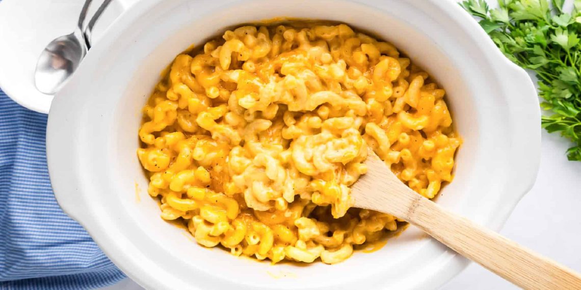 Slow Cooker Mac And Cheese