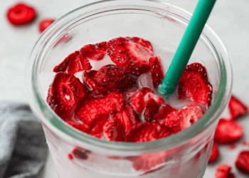 Homemade Pink Drink (Starbucks Copycat)