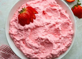 Strawberry Cottage Cheese Jello Salad (Like Grandma Made)