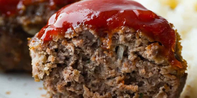 Mini Meatloaf Muffins | The Recipe Critic